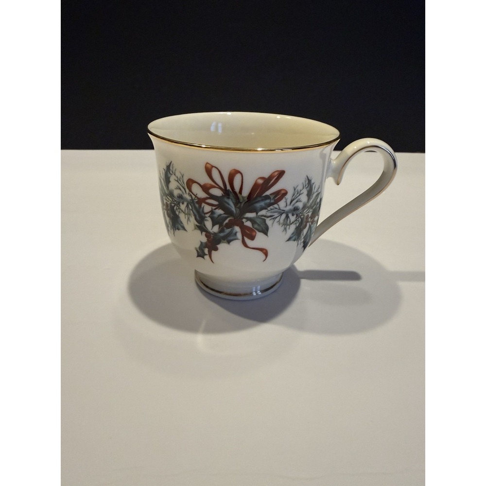 Lenox - "Holiday Greetings" - Fine China Winter Footed Tea Cup  - Holiday design